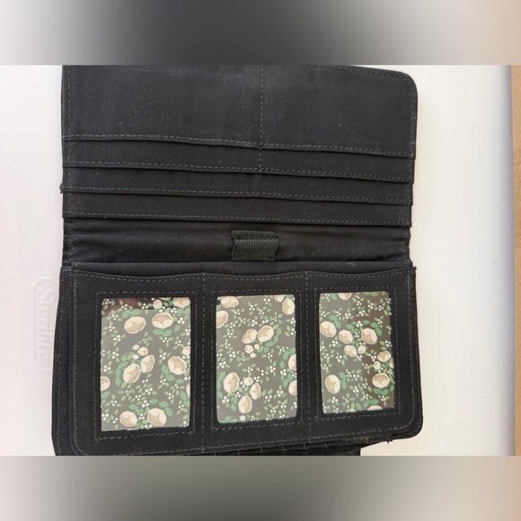 Vera Bradley Black Women's Quilted Clutch with Gold Accent - Picture 3 of 6